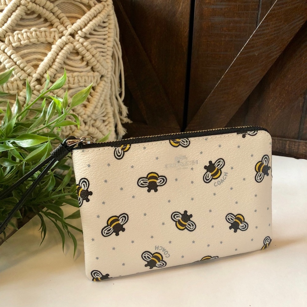 NWT Coach Bee Wristlet